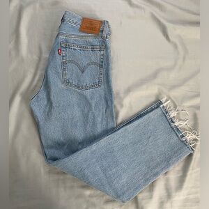 Levi’s Wedgie Straight Jean